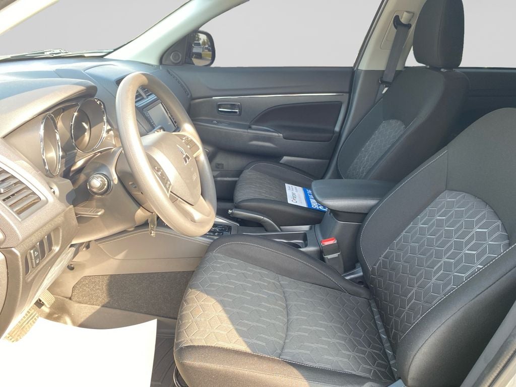 2024 Mitsubishi Outlander Sport 2.0 ES