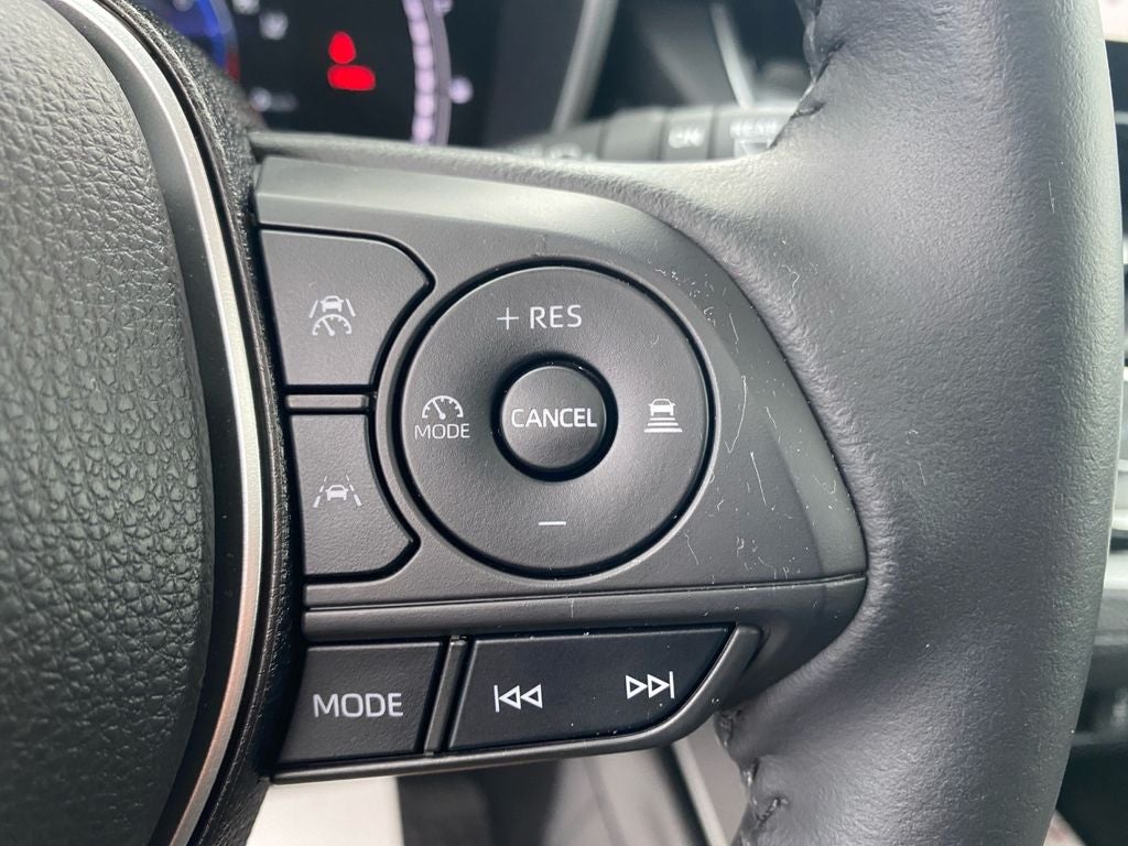 2023 Toyota Corolla Cross XLE
