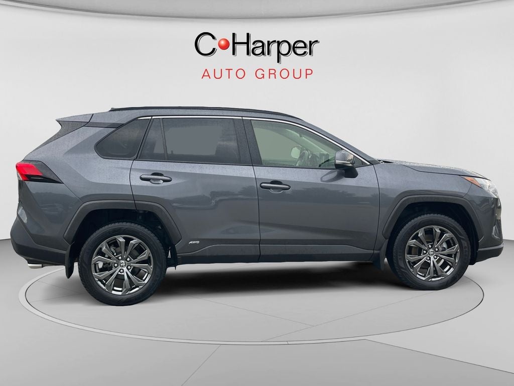 2022 Toyota RAV4 Hybrid XLE Premium