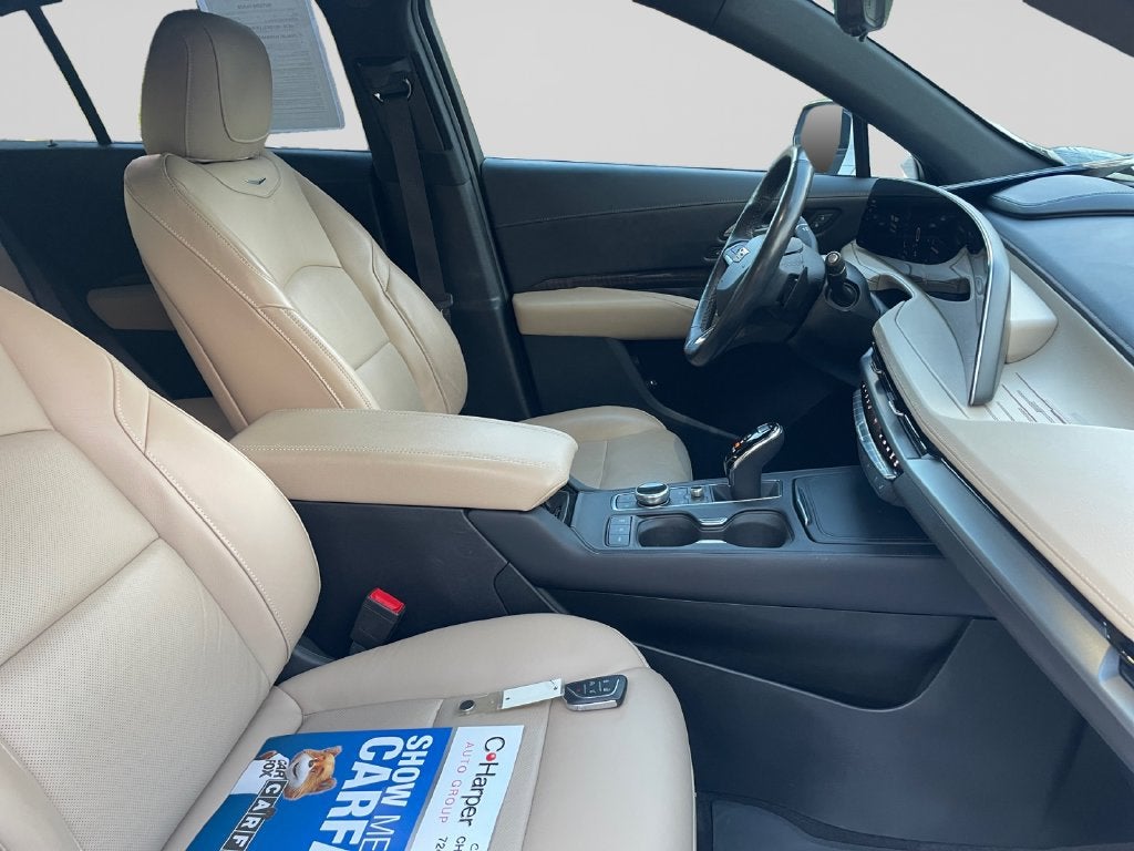 2024 Cadillac XT4 Premium Luxury