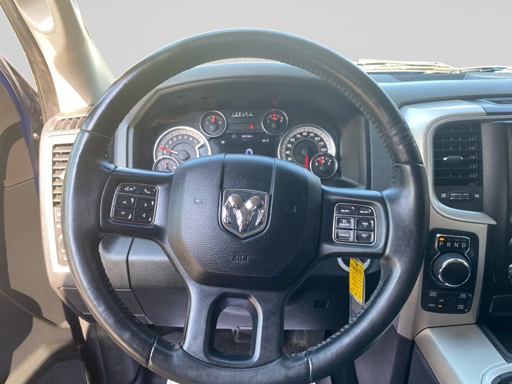 2017 RAM 1500 Big Horn Crew Cab 4x4 5'7" Box