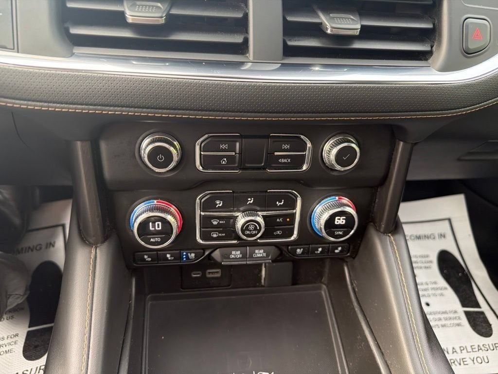 2023 GMC Yukon XL AT4