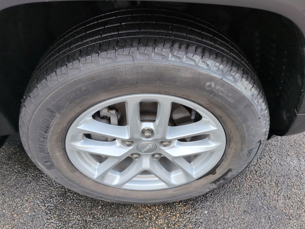 2024 Jeep Grand Cherokee Laredo X 4x4