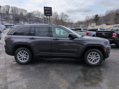 2024 Jeep Grand Cherokee Laredo X 4x4