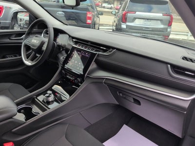 2024 Jeep Grand Cherokee Laredo X 4x4