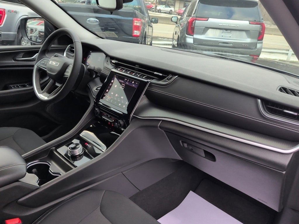 2024 Jeep Grand Cherokee Laredo X 4x4