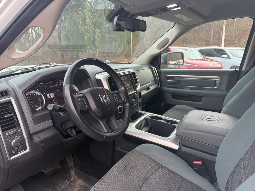 2018 RAM 1500 Big Horn Crew Cab 4x4 5'7" Box