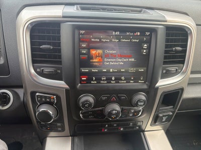 2018 RAM 1500 Big Horn Crew Cab 4x4 5'7" Box