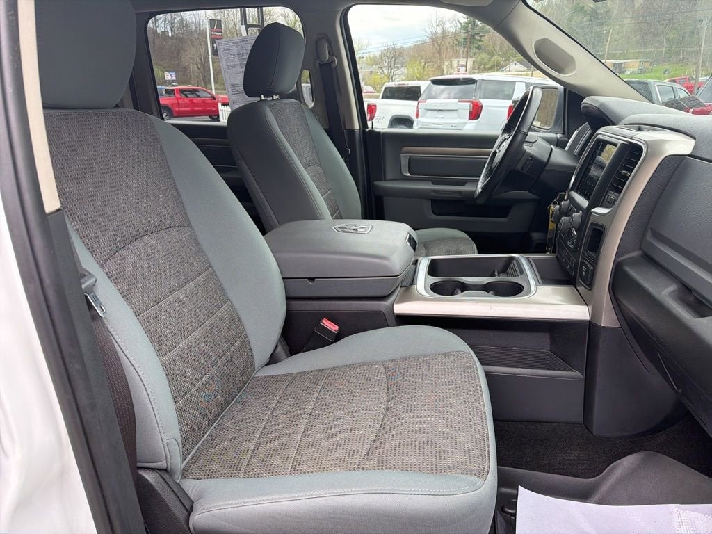 2018 RAM 1500 Big Horn Crew Cab 4x4 5'7" Box