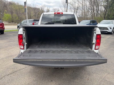 2018 RAM 1500 Big Horn Crew Cab 4x4 5'7" Box
