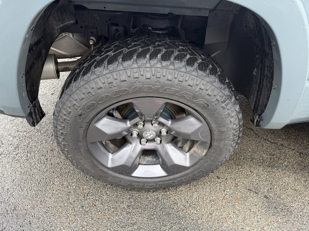 2021 RAM 1500 Big Horn Crew Cab 4x4 5'7" Box