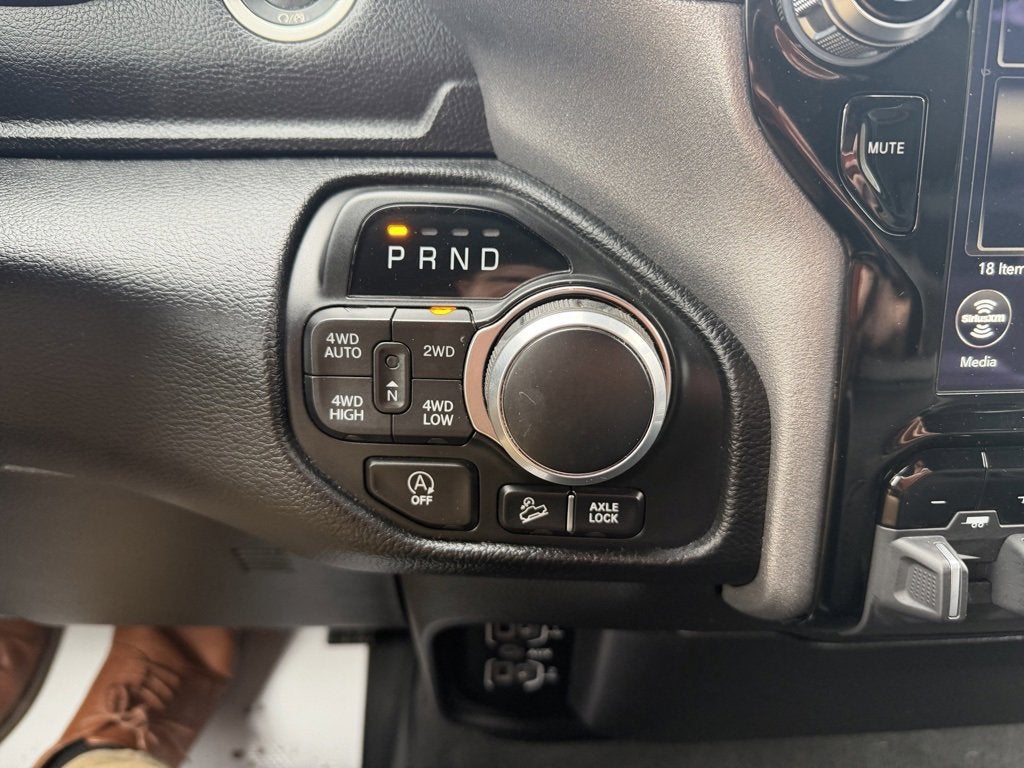 2021 RAM 1500 Big Horn Crew Cab 4x4 5'7" Box