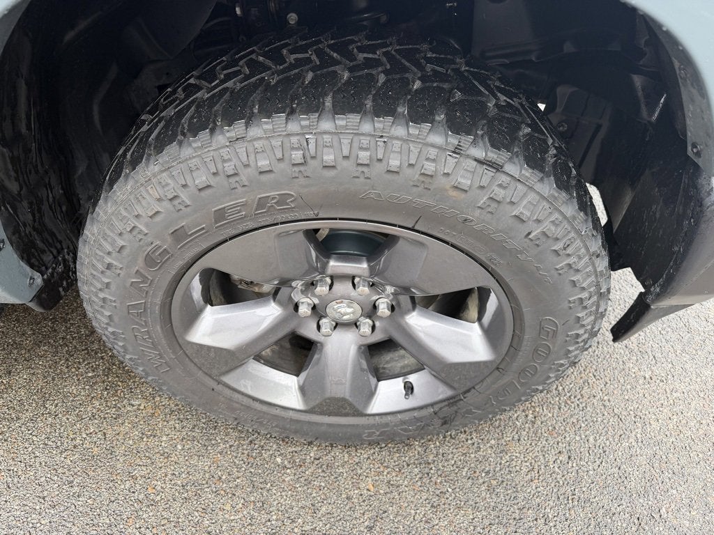 2021 RAM 1500 Big Horn Crew Cab 4x4 5'7" Box