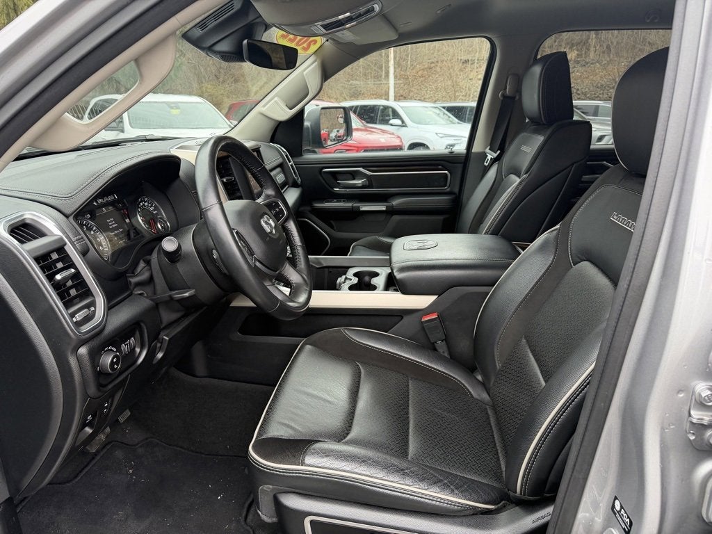 2022 RAM 1500 Laramie Crew Cab 4x4 5'7" Box