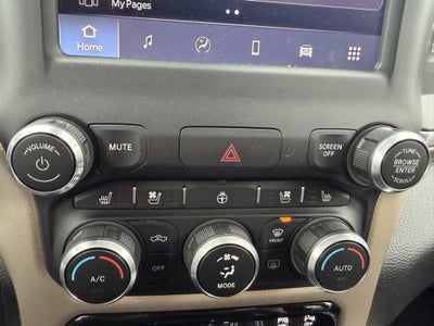 2022 RAM 1500 Laramie Crew Cab 4x4 5'7" Box