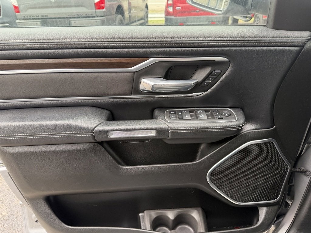 2022 RAM 1500 Laramie Crew Cab 4x4 5'7" Box