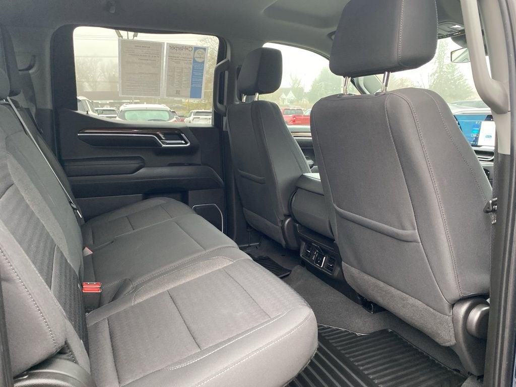 2022 Chevrolet Silverado 1500 LT (2FL)