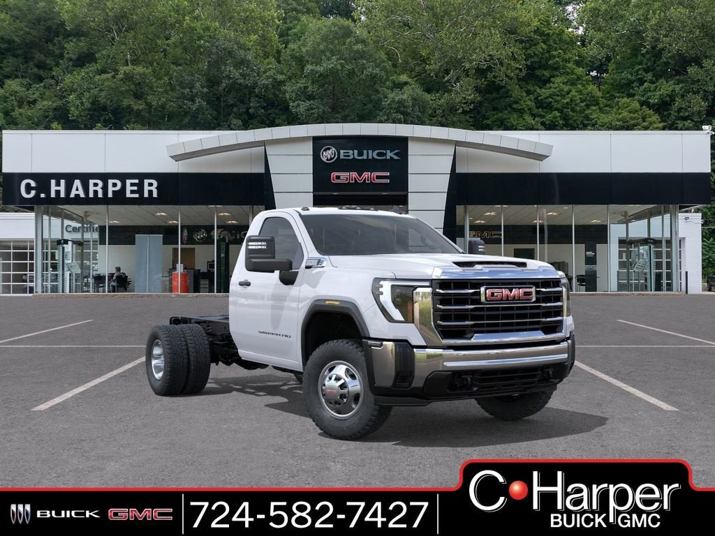 2026 GMC Sierra 4WD Regular Cab Chassis LWB Pro's photo