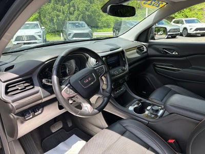 2023 GMC Acadia AT4