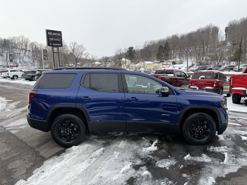 2023 GMC Acadia AT4