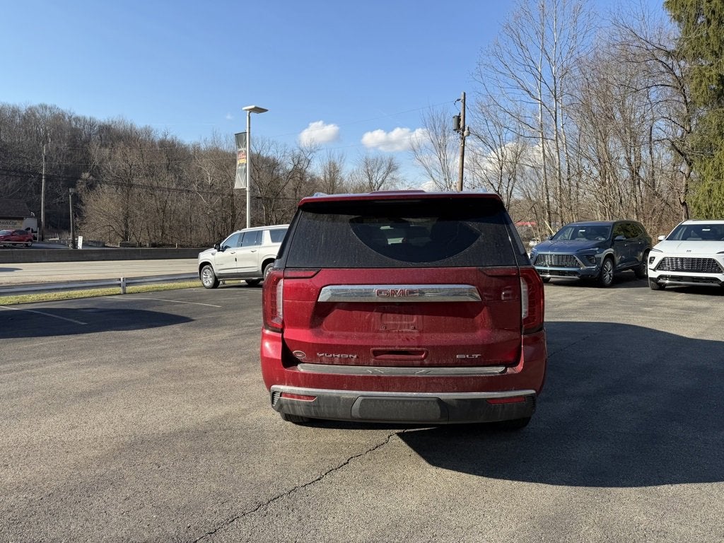 2024 GMC Yukon SLT