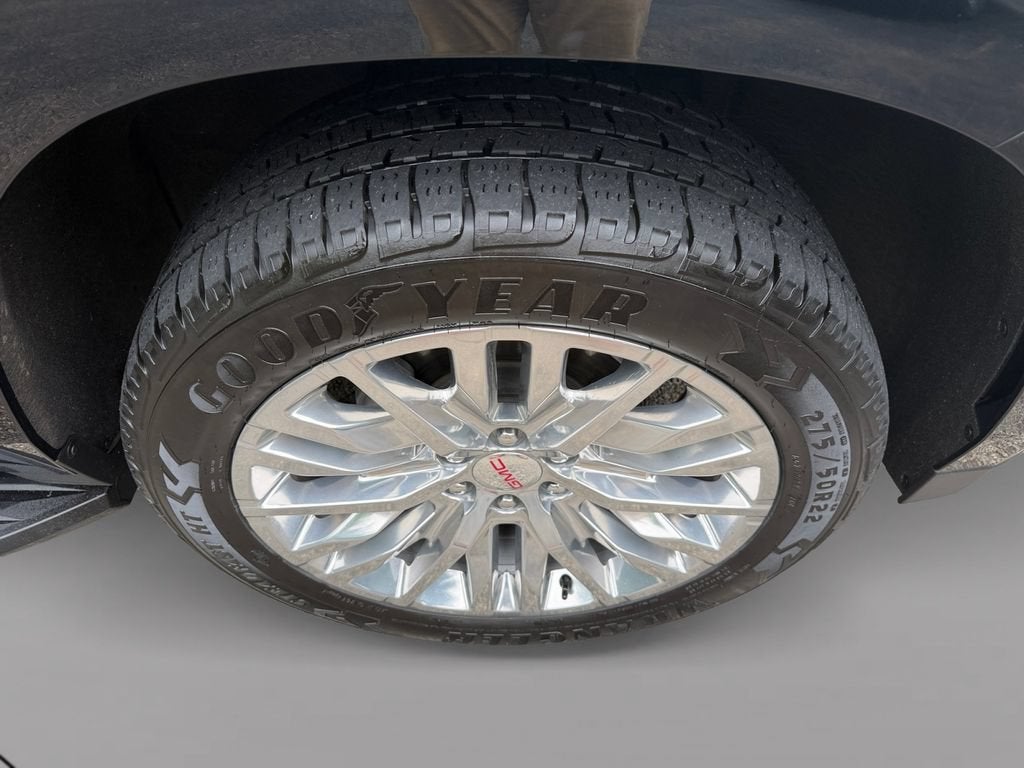 2023 GMC Yukon SLT