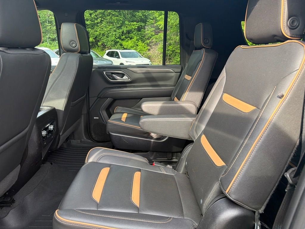 2023 GMC Yukon XL AT4