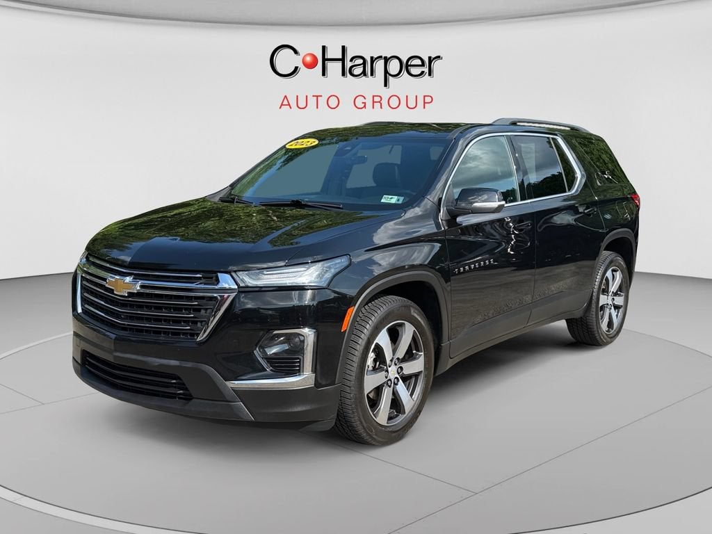 2023 Chevrolet Traverse LT Leather