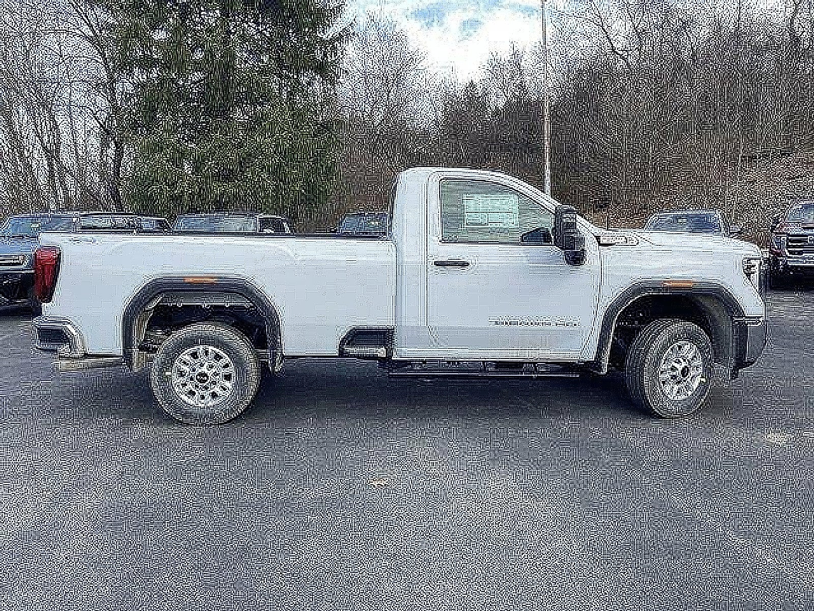 2025 GMC Sierra 2500 HD Pro