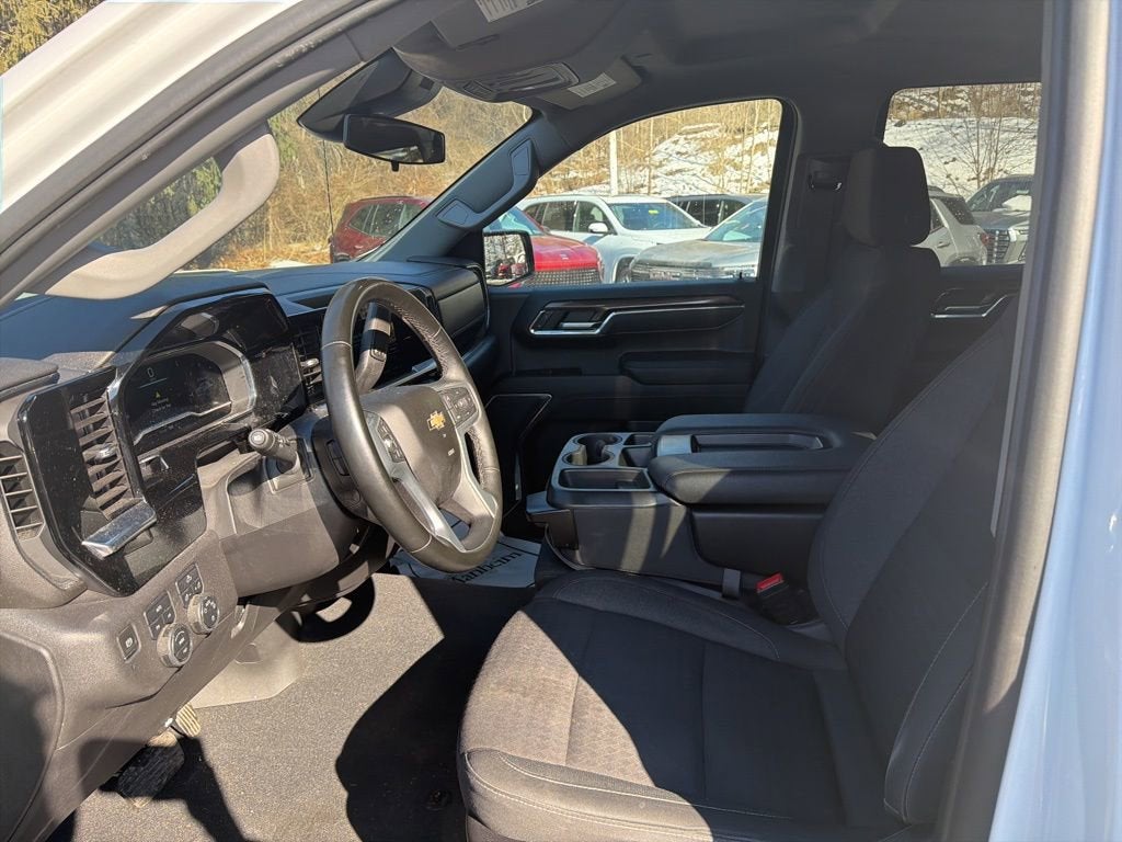 2023 Chevrolet Silverado 1500 LT (2FL)