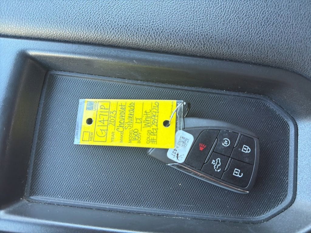 2023 Chevrolet Silverado 1500 LT (2FL)