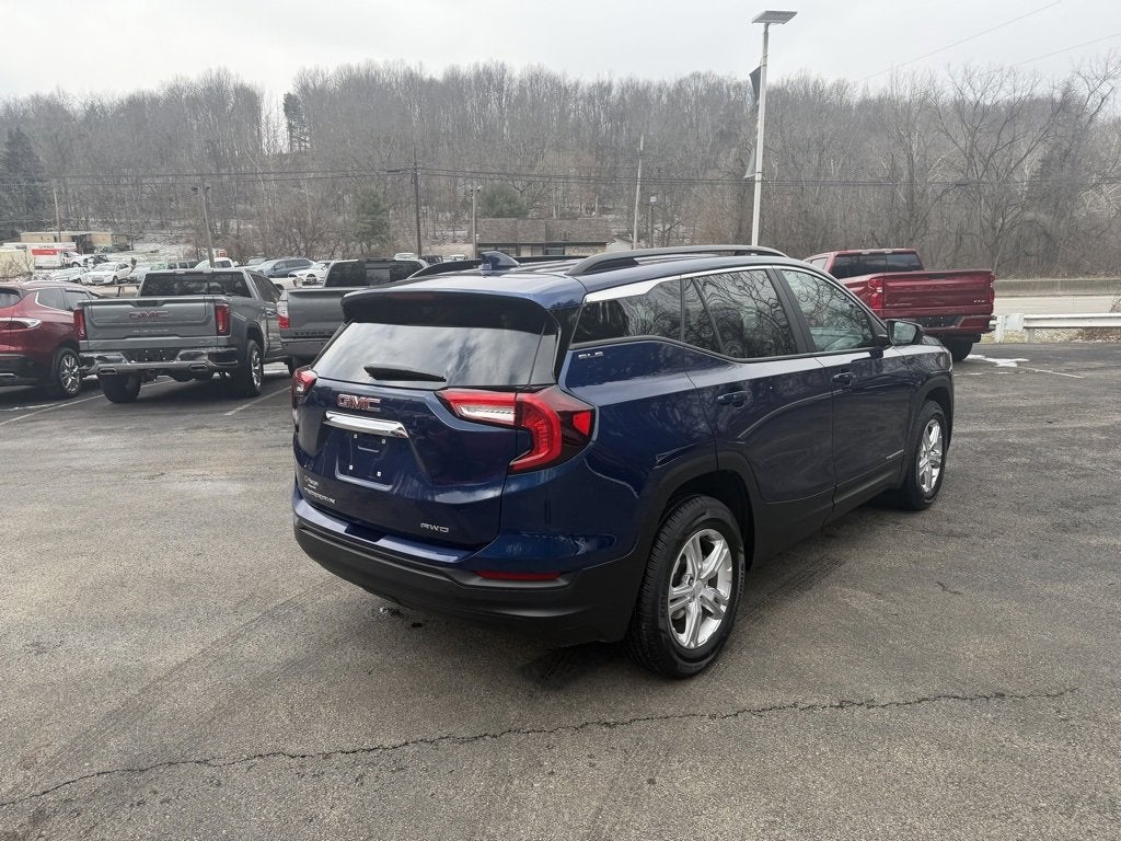 2022 GMC Terrain SLE