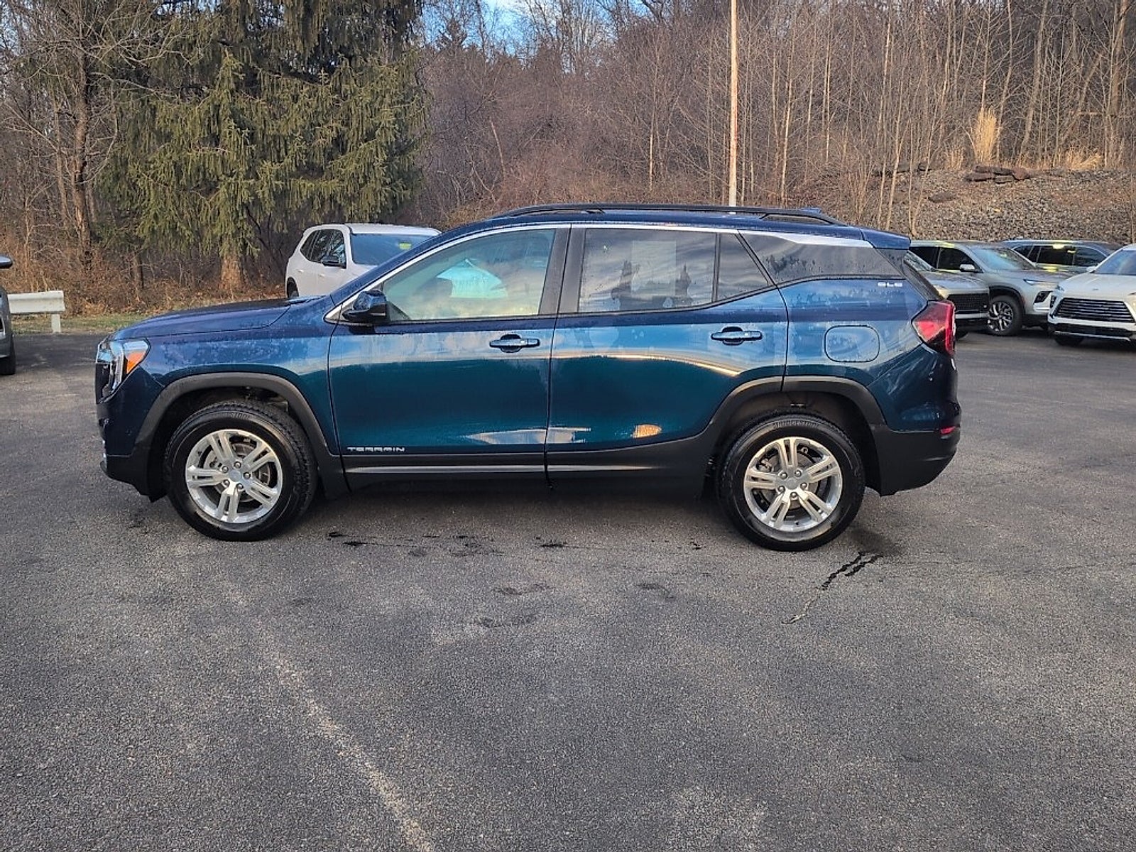 2022 GMC Terrain SLE