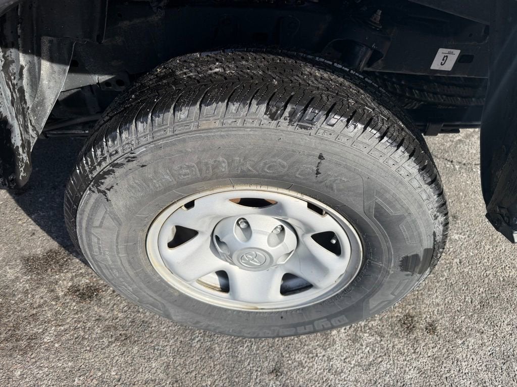 2023 Toyota Tacoma SR V6