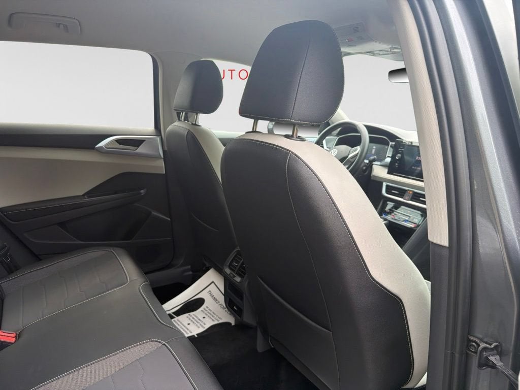 2025 Volkswagen Taos 1.5T SE