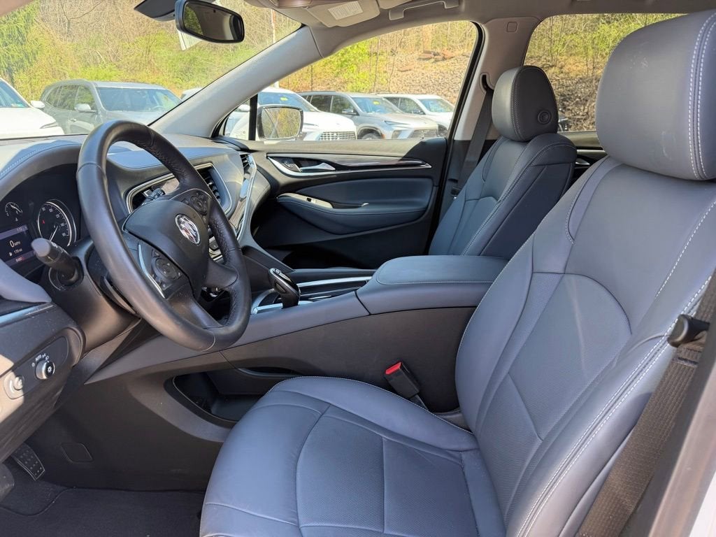 2021 Buick Enclave Essence