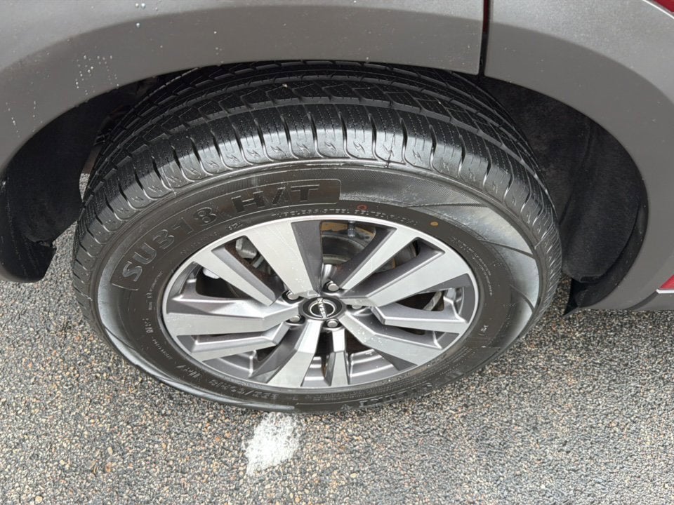 2023 Nissan Pathfinder SL 4WD