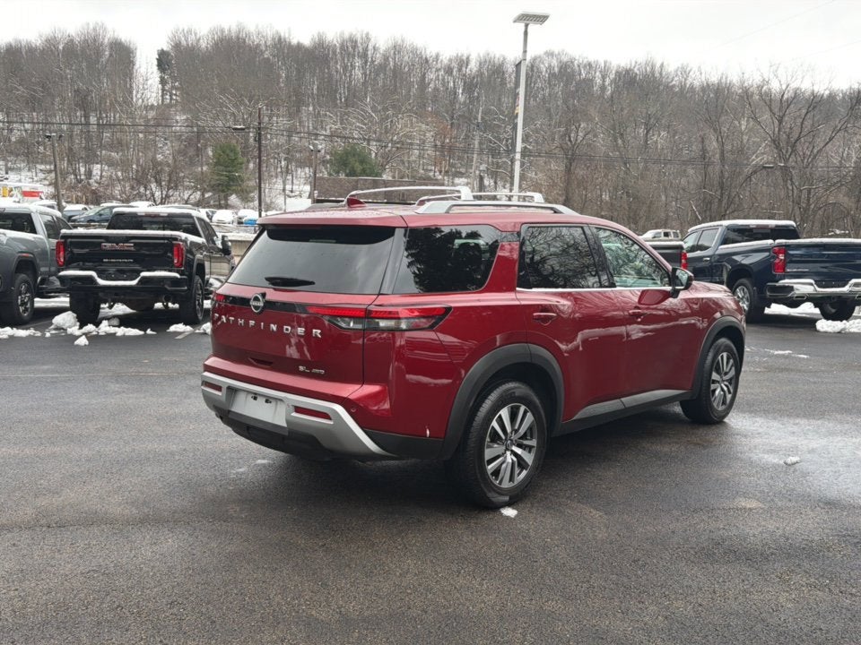 2023 Nissan Pathfinder SL 4WD