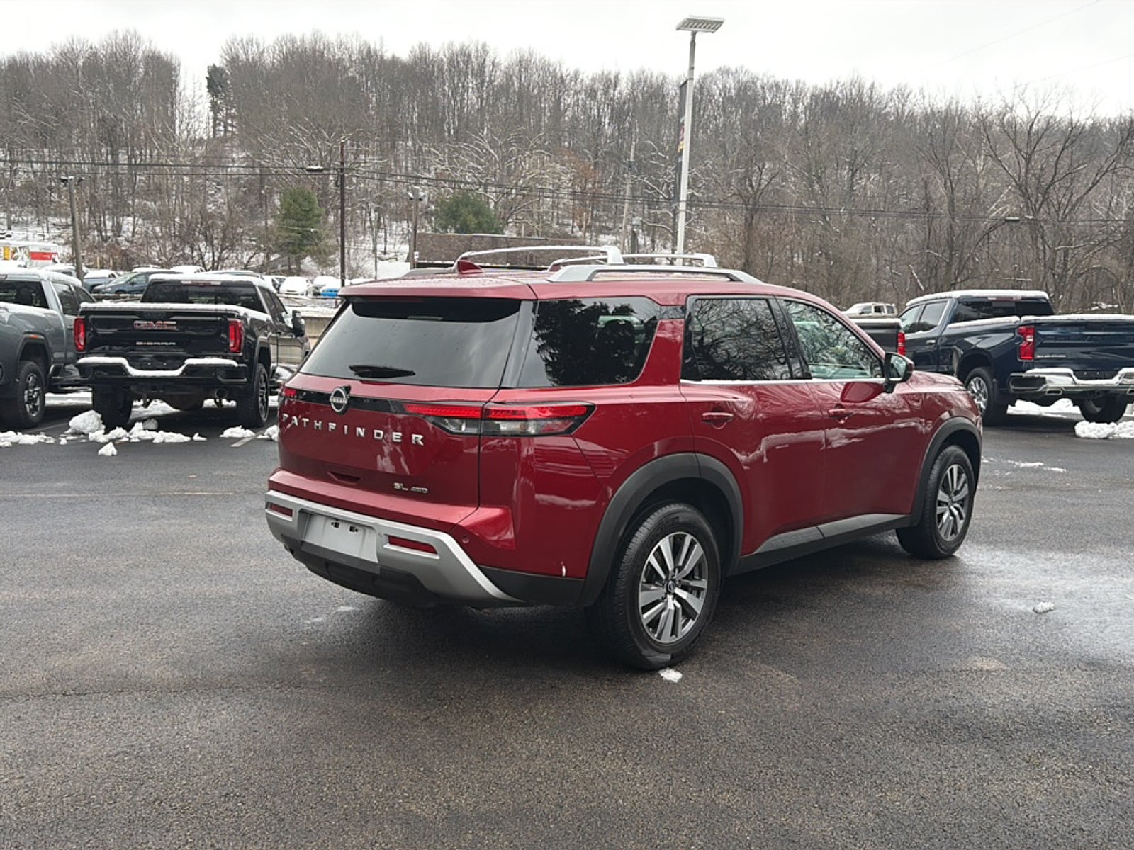 2023 Nissan Pathfinder SL 4WD