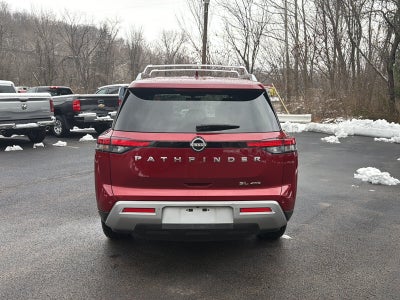 2023 Nissan Pathfinder SL 4WD