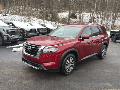 2023 Nissan Pathfinder SL 4WD