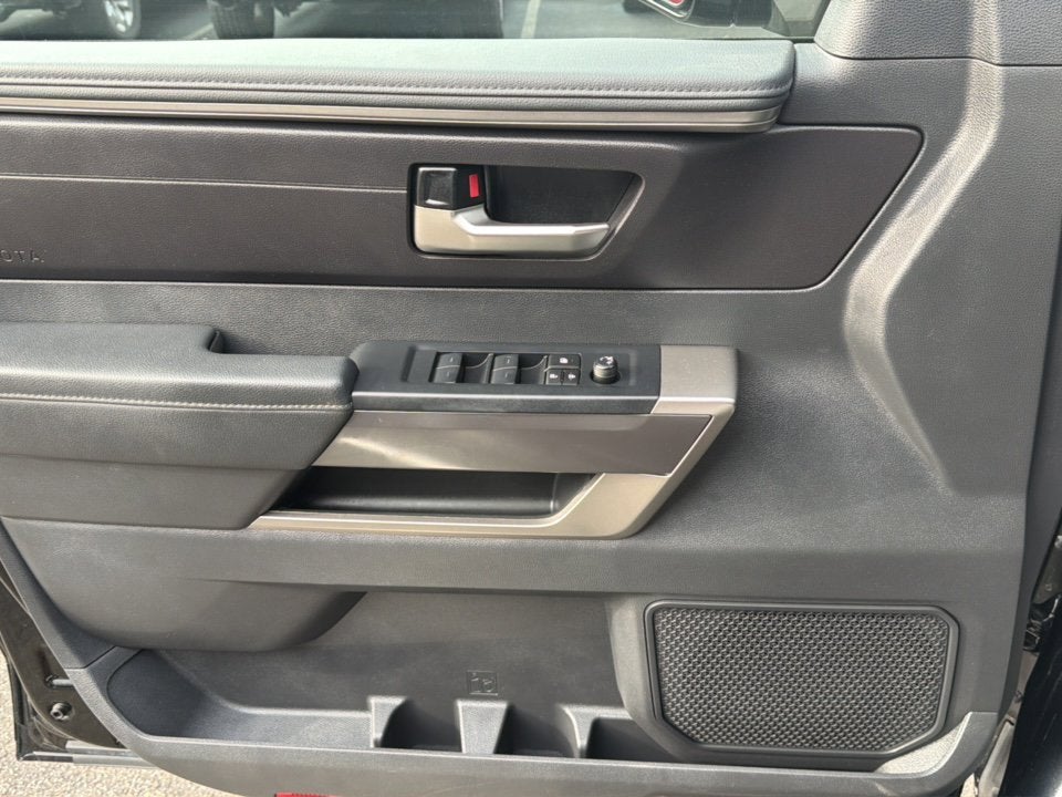 2024 Toyota Tundra 4WD SR5