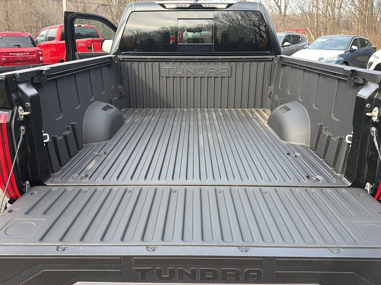 2024 Toyota Tundra 4WD SR5