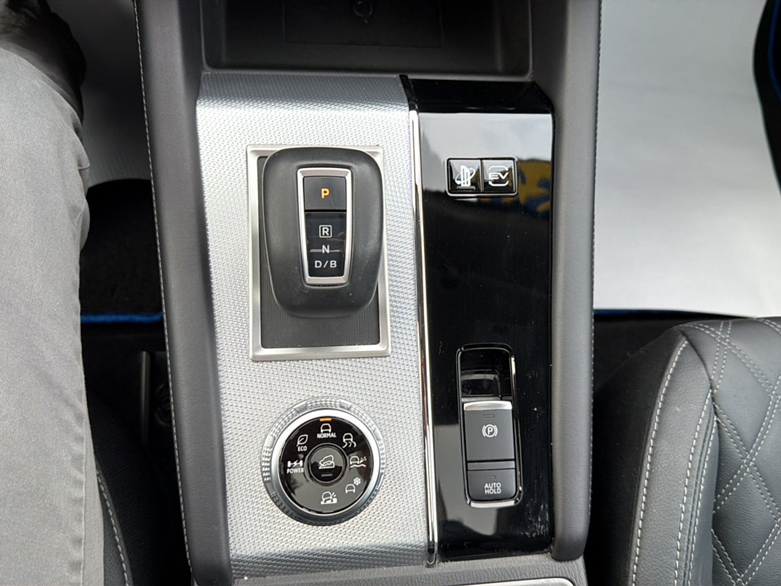 2023 Mitsubishi Outlander PHEV SEL S-AWC