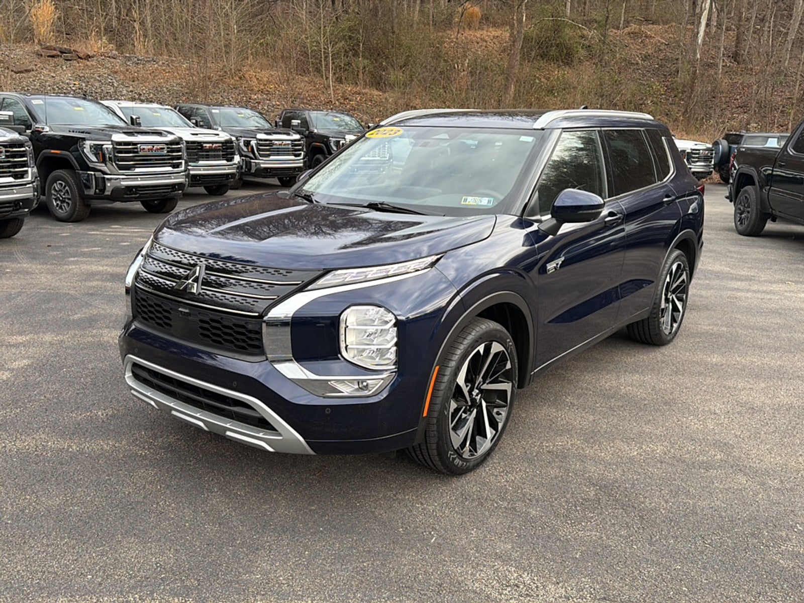 2023 Mitsubishi Outlander PHEV SEL S-AWC