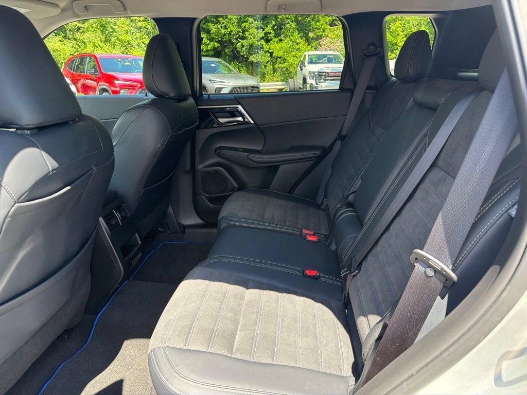 2024 Mitsubishi Outlander PHEV SE S-AWC