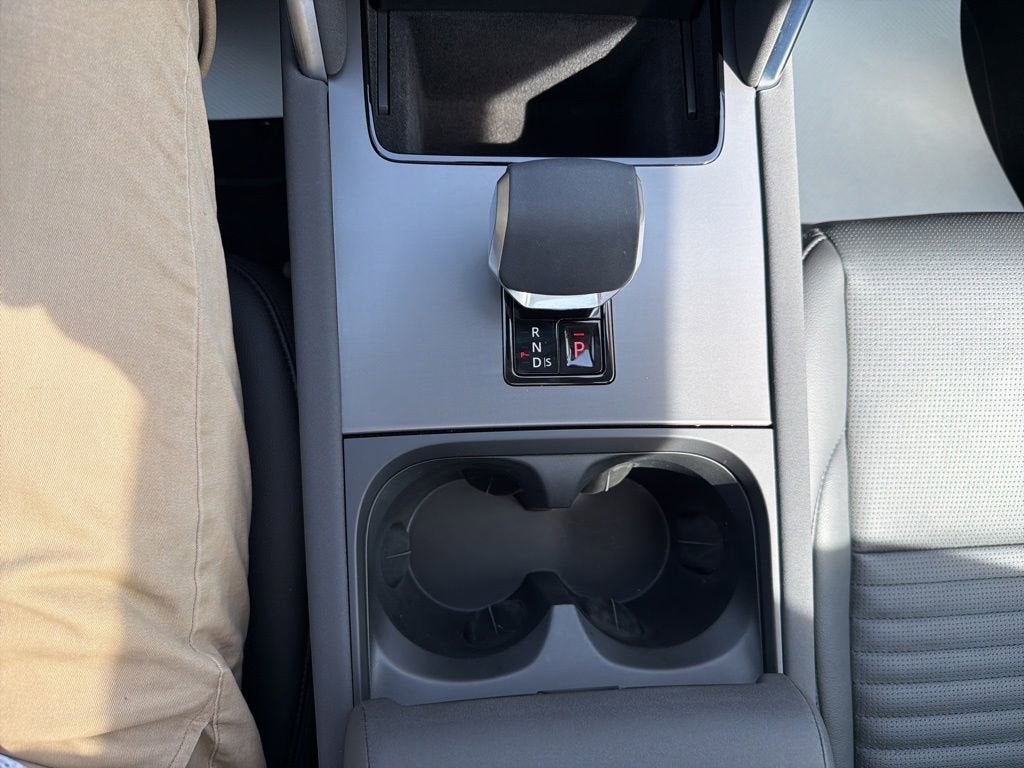 2024 Land Rover Discovery Sport Core S
