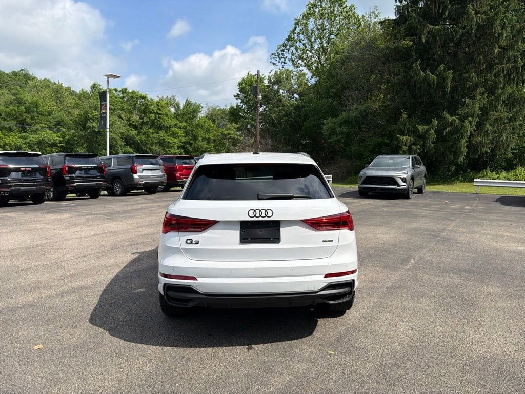2025 Audi Q3 Premium 45 TFSI S line quattro Tiptronic