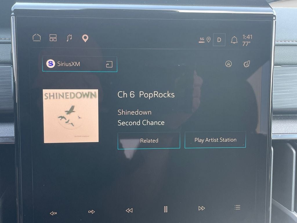 2025 GMC Acadia AT4