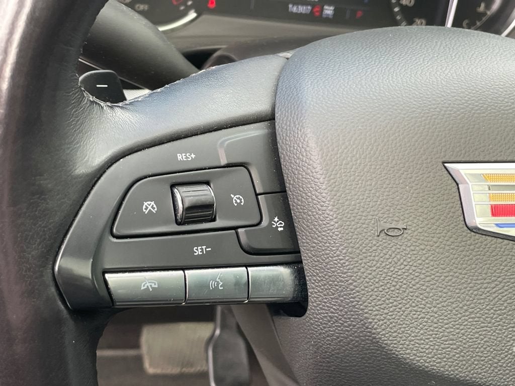 2023 Cadillac XT4 Premium Luxury